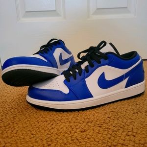 SOLD Nike Air Jordan 1 Low Royal Blue 553558-124